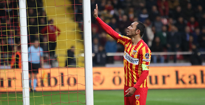Kayserispor’da istikrar abidesi Umut Bulut