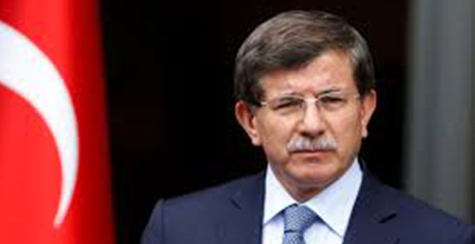 Başbakan Davutoğlu'ndan Paris saldırısına kınama