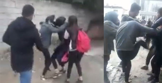 Liseli kızlar okul çıkışı saç saça, baş başa kavga etti