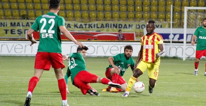 İzmir'de 4 büyük kulüp 15 Temmuz Demokrasi Turnuvası'nda