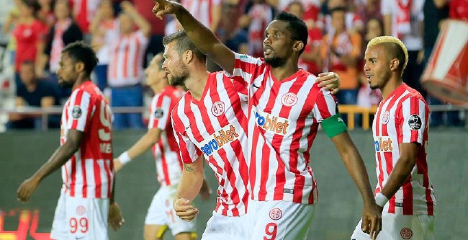 Antalyaspor Eto'o'nun gol attığı maçlarda 31 puan kazandı