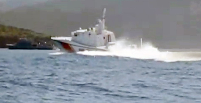 Son dakika! Yunan askeri gemisi Ege’de Türk karasularına girdi