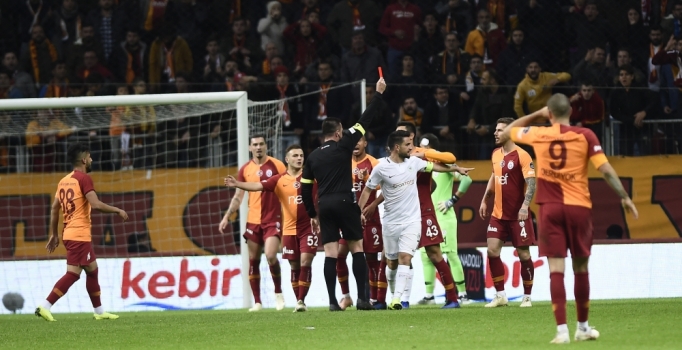 TFF, Galatasaray-Konyaspor maçındaki tartışmalı pozisyonu izleyecek