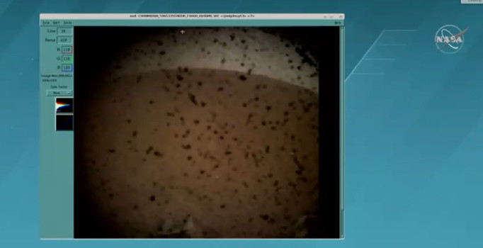 NASA robotu Insight Mars'a indi