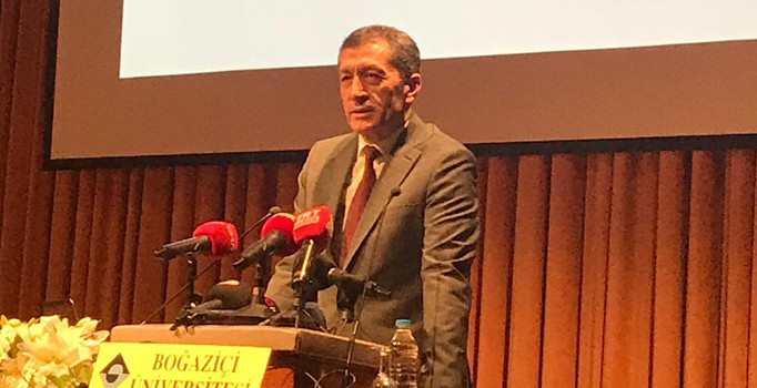 Bakan Selçuk: Okullardaki imkan ve başarı farklılıkları yüksek