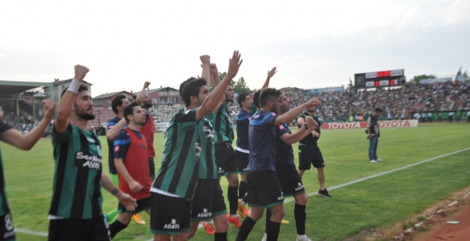 Sakaryaspor'da büyük sevinç