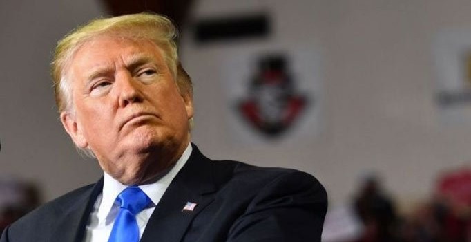 Sınıra duvar için bütçe resti çeken Trump'tan yeni tweet