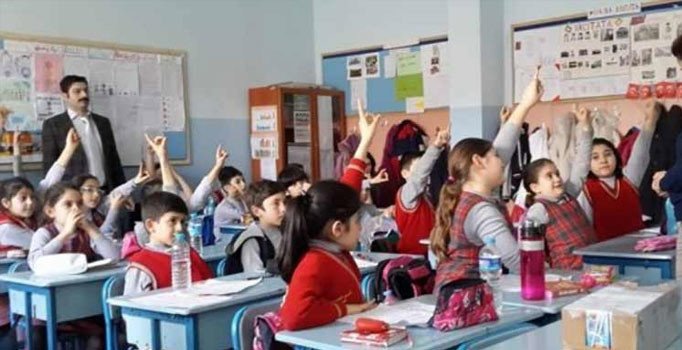 Son dakika... Edirne'de bazı okullar tatil edildi