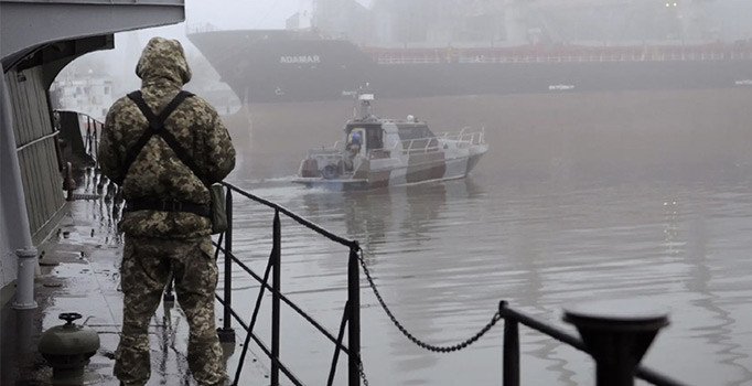 Son dakika! Ukrayna, Rus vatandaşlarının ülkeye girişini yasakladı