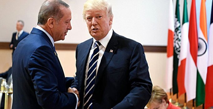 Erdoğan ve Trump ayaküstü görüştü