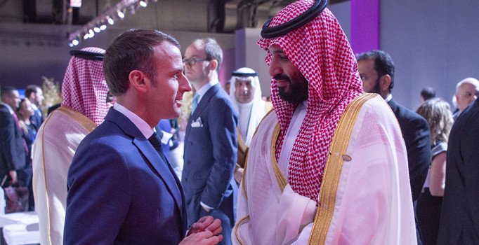 Macron ile Prens Selman arasında ilginç diyalog: Beni hiç dinlemiyorsun