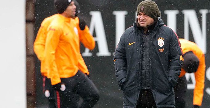 Fatih Terim'in ilk 11 arayışı