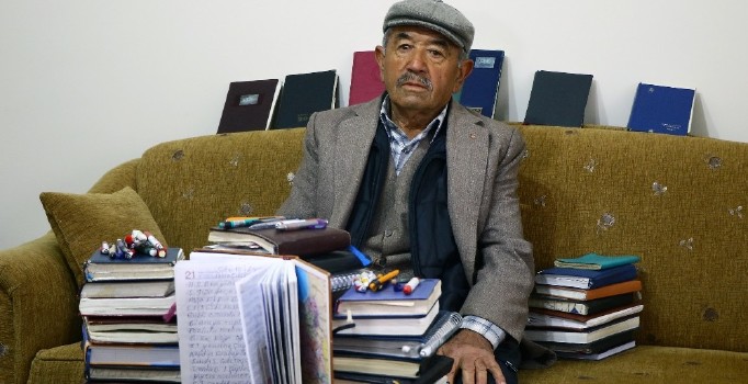 Mürsel amcanın 52 yıldır tuttuğu günlüklerde köyün sırları saklı