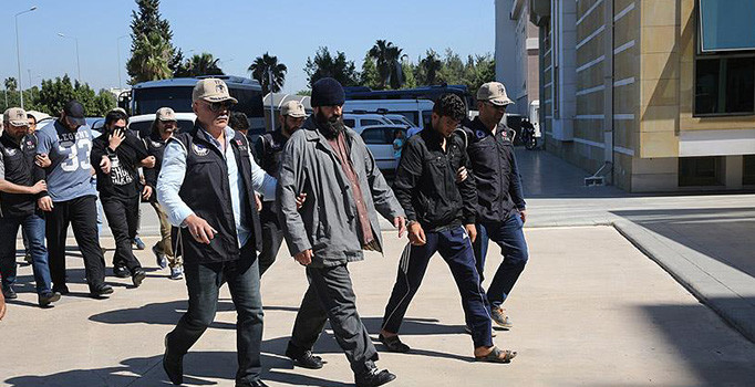 Türkiye'deki IŞİD operasyonlarında 454 kişi tutuklandı