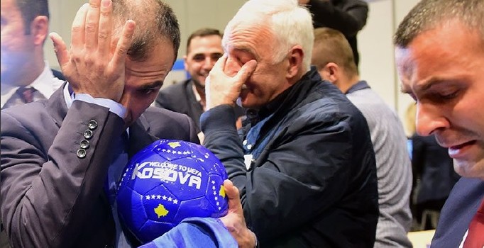 Kosova UEFA tarafından üyeliğe kabul edildi