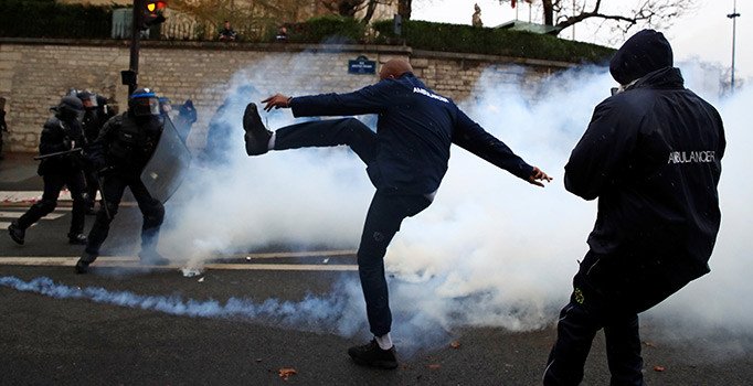 Fransa'dan bir geri adım daha: Varlık vergisi gözden geçirilecek