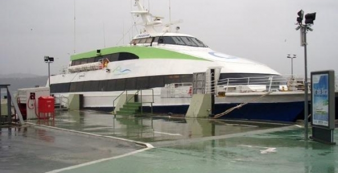 İstanbul-Bursa arası deniz ulaşımına fırtına engeli