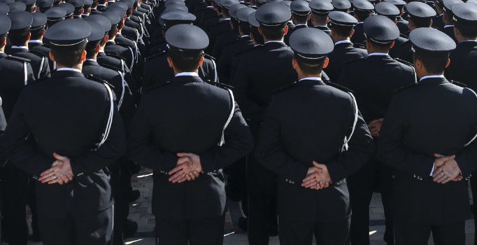 Resmi Gazete'de yayımlandı: Polis kimlik kartları değişiyor