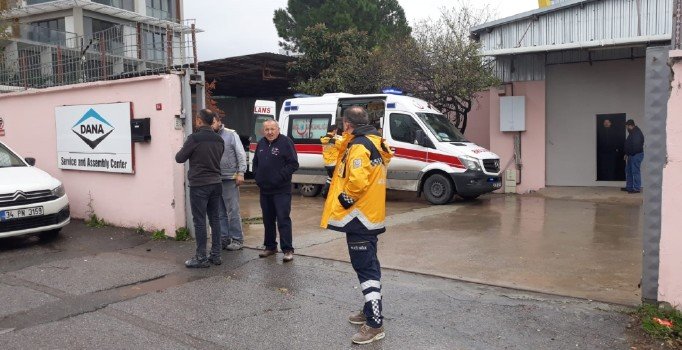 Kartal'da fabrikada yangın