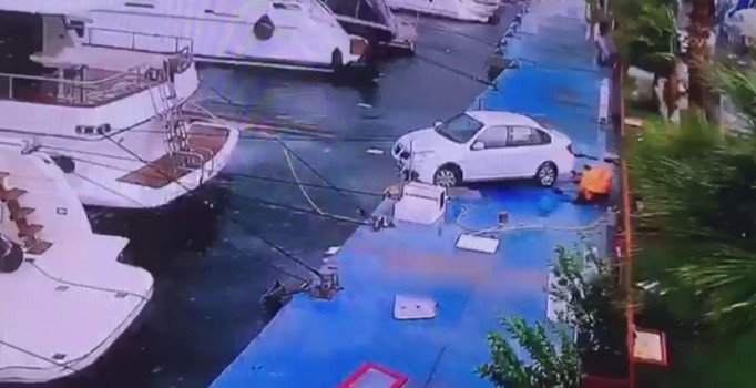 Marmaris’teki hortum dehşeti kamerada