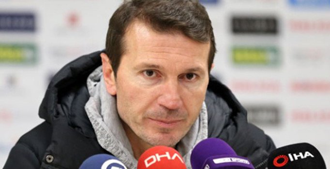 Göztepe’de Bayram Bektaş ile yollar ayrıldı