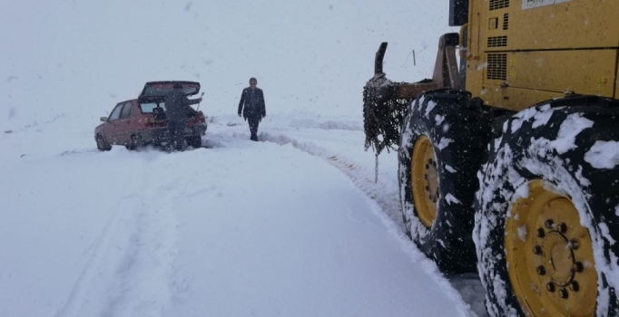 Kahramanmaraş'ta beklenen kar geldi