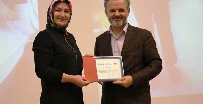 Sağlık çalışanlarına farkındalık eğitimi verildi