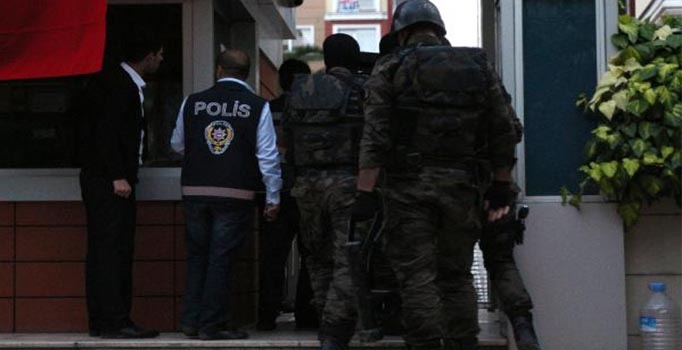 İstanbul'da hayali ihracat çetesine baskın: 76 gözaltı