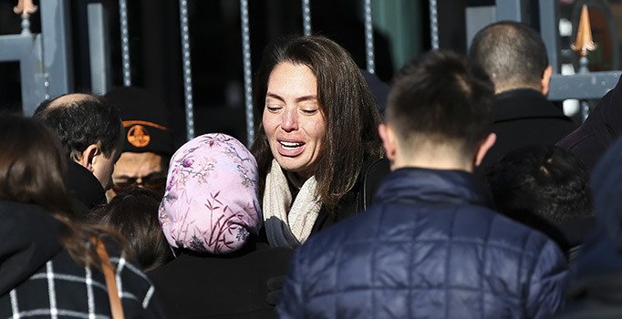 Kazazede yakınları yıkıldı