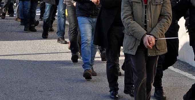 Son dakika! Deniz Kuvvetleri'nde FETÖ operasyonu