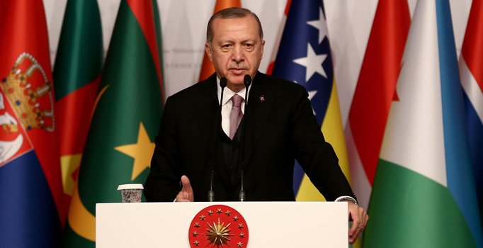 Erdoğan'dan ABD'ye: Münbiç'i temizlemezseniz oraya da gireriz