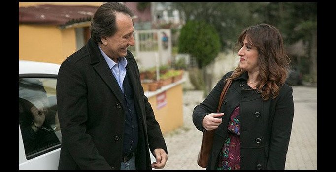 Hüsnü Çoban'a cilveli Meryem'den masaj