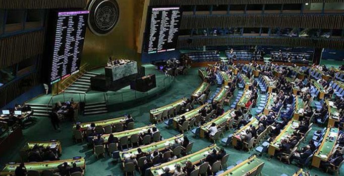 BM'den Kuzey Kore'ye kınama kararı