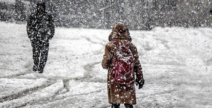 Hakkari’de okullar tatil edildi