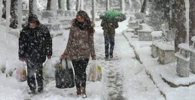 Çanakkale'de taşımalı eğitime kar engeli