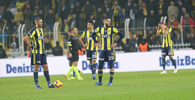 Fenerbahçe dibi gördü