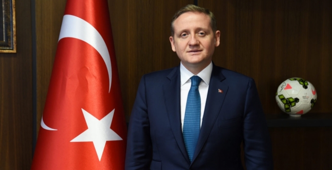 İBB Meclisi Başkanvekili Göksel Gümüşdağ görevinden istifa ediyor