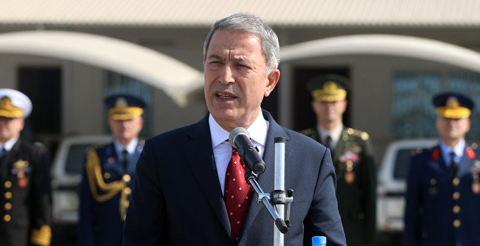 Bakan Akar: Şimdi önümüzde Münbiç ve Fırat'ın doğusu var