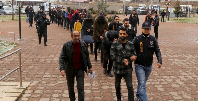 6 ilde dev bahis operasyonu: 28 şebeke üyesi yakalandı