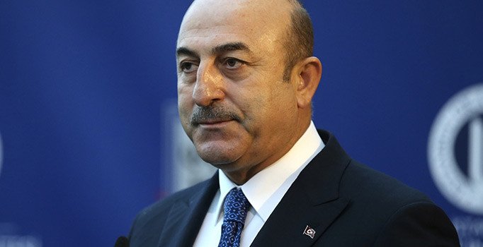 Çavuşoğlu'ndan Avrupa Parlamentosu'nun Guaido kararına tepki