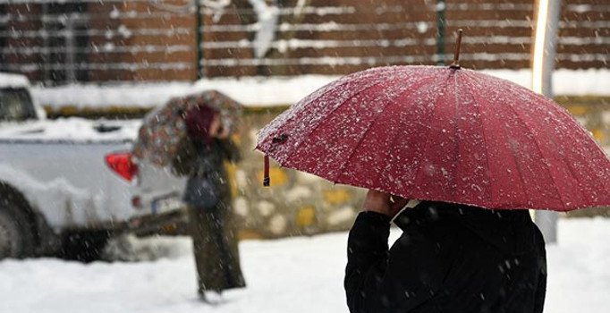 Van'da okullar tatil edildi