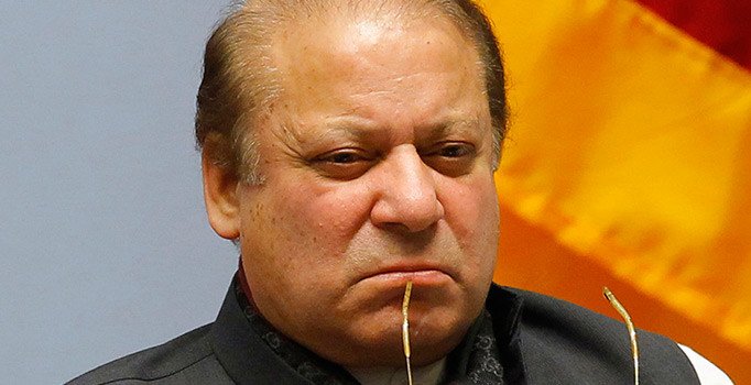 Pakistan'da eski başbakan Navaz Şerif yolsuzluktan hüküm giydi