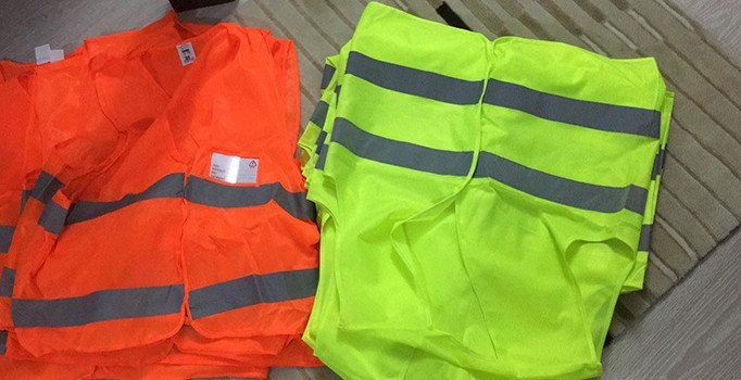 FETÖ'nün hücre evlerine operasyon: Sarı yelek ele geçirildi