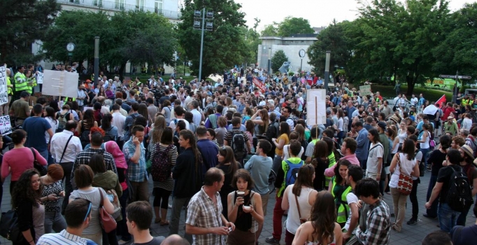Macaristan'da hükümetin göçmen politikası protesto edildi