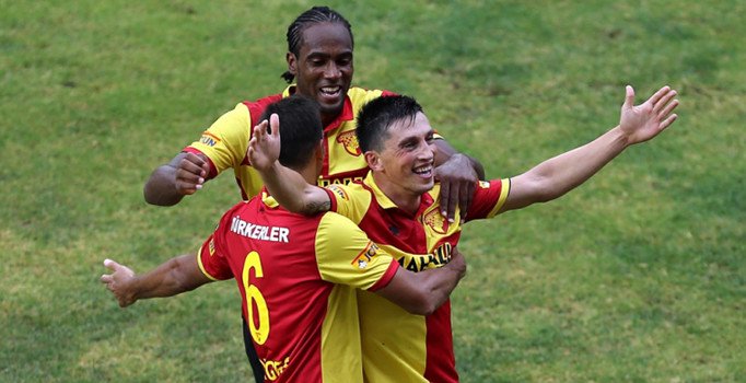 Göztepe'nin göz bebeği Castro