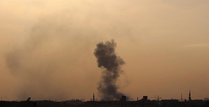 Deyrizor'da çatışmalar sürüyor: YPG, Buhatir'i ele geçirdi