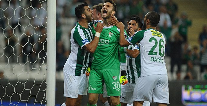 Bursaspor’un kalesini 3 isim korudu