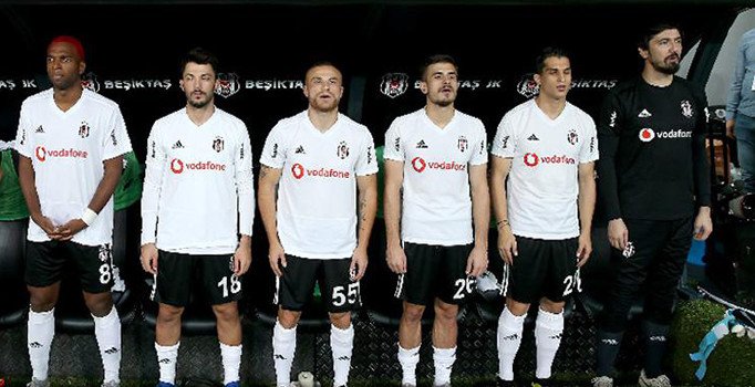 Beşiktaş 4 futbolcuyu bedava göndermeyecek