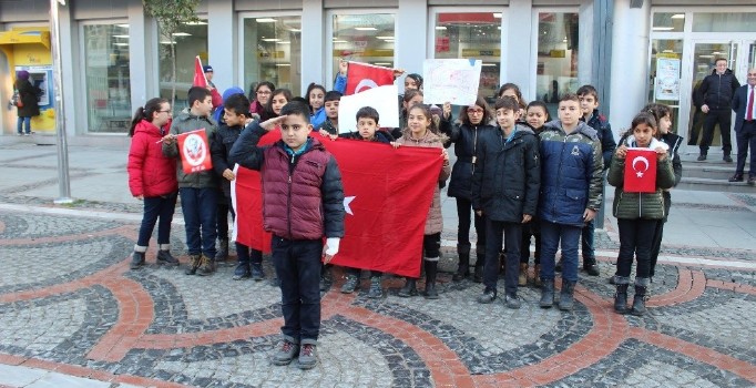 Minik kalplerden sınırdaki Mehmetçiğe yeni yıl mektubu