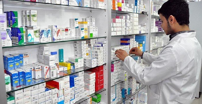 1 yıl süreyle çalışacaklar: Yardımcı eczacılar geliyor
